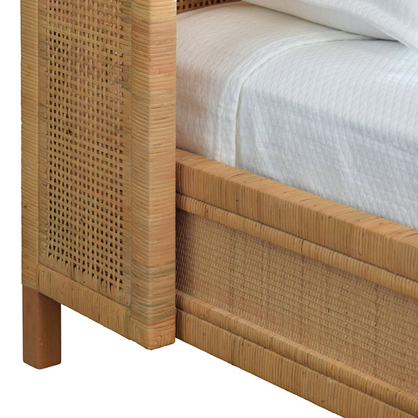 Dolly Queen Bed