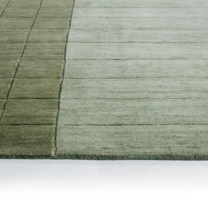 Linear Motion Rug LNMO2