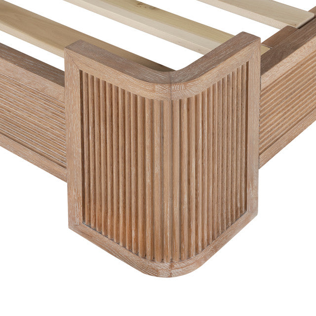 Atlas Queen Bed Soft Glow Oak