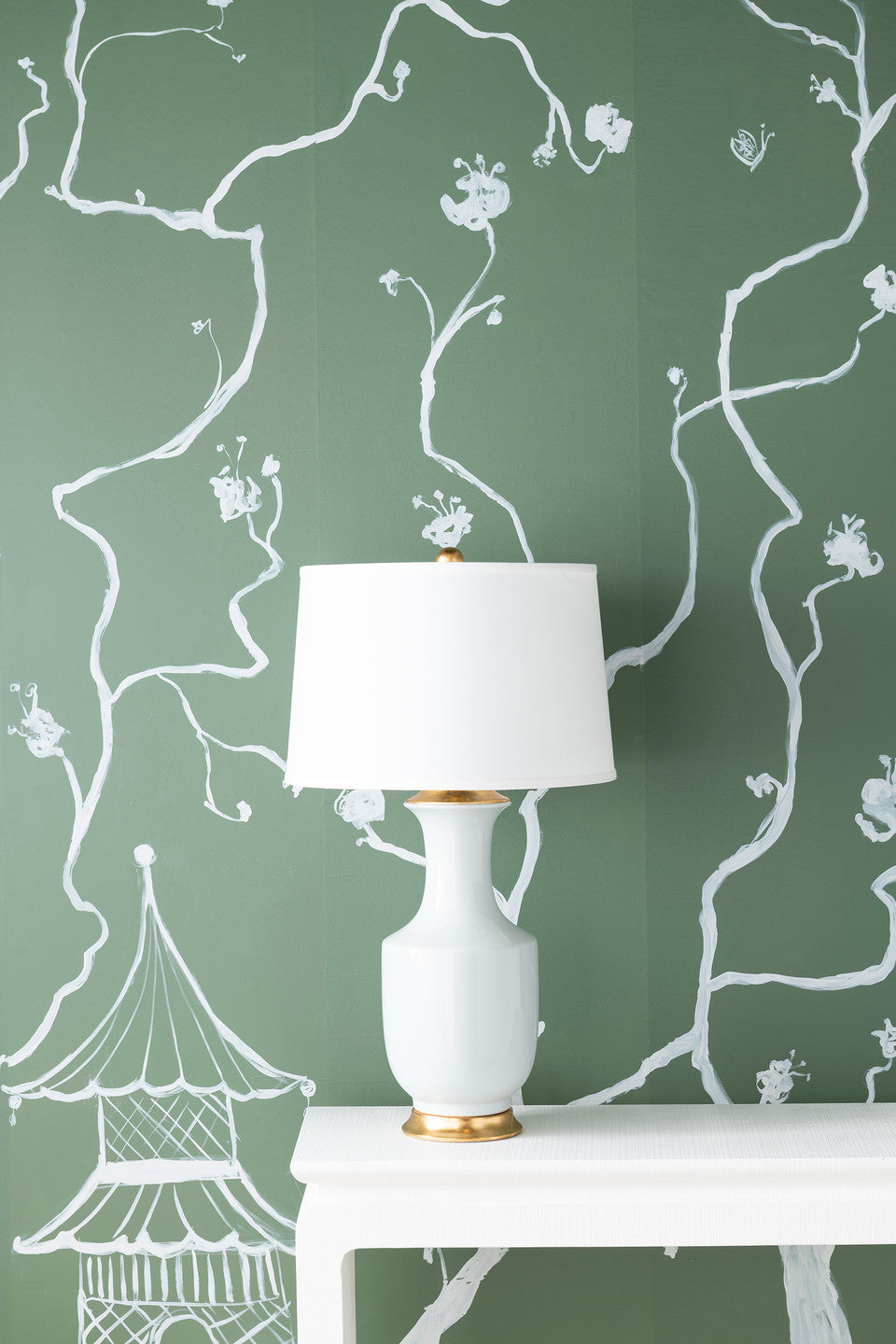 Thalia Lamp with Shade 17-inch White Linen, with Gold, White Smoke